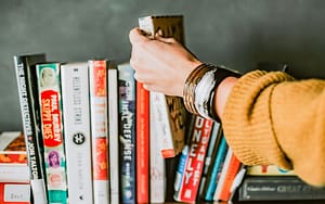5 best books to read, bookholics.lk